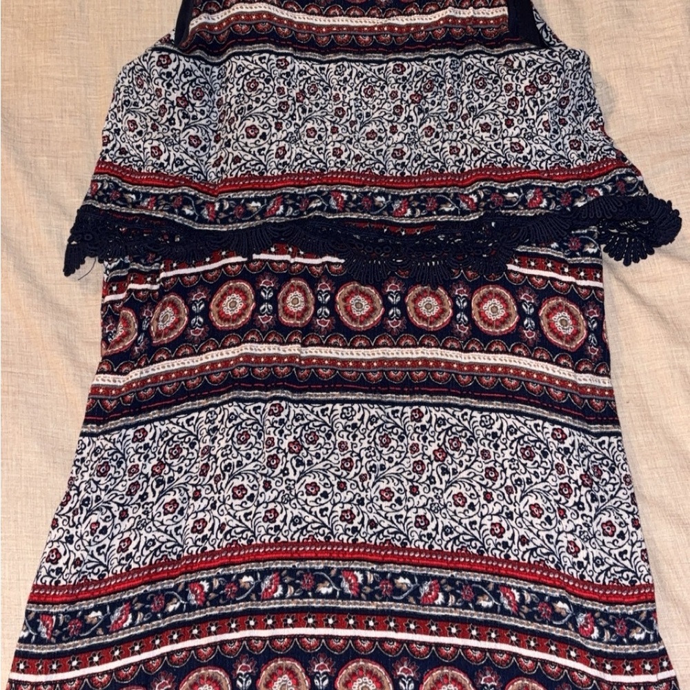 Francesca's Collections Multicolor Patterned Sleeveless Blouse